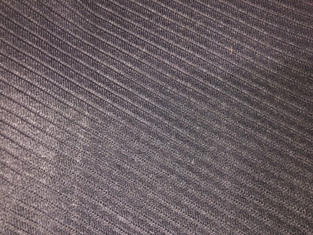Обивка спинки с накладкой тыльной части сидения переднего для ремонта 4A0881801A на Ауди 80 B4 купить с разборки в Самаре по цене 500 ₽