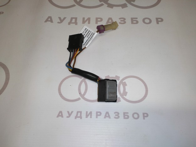 Выключатель с жгутом проводов для электропривода люка 895959561 на Ауди 100 C4 купить с разборки в Самаре по цене 600 ₽